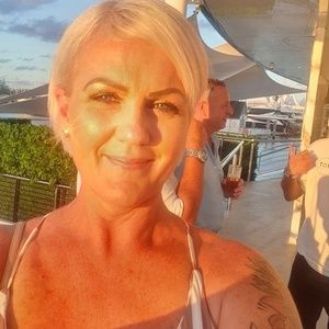 Meet your Posher, Leah